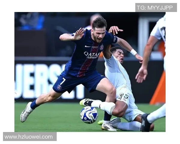 里昂大胜皇马3-0震撼全场精彩集锦回顾